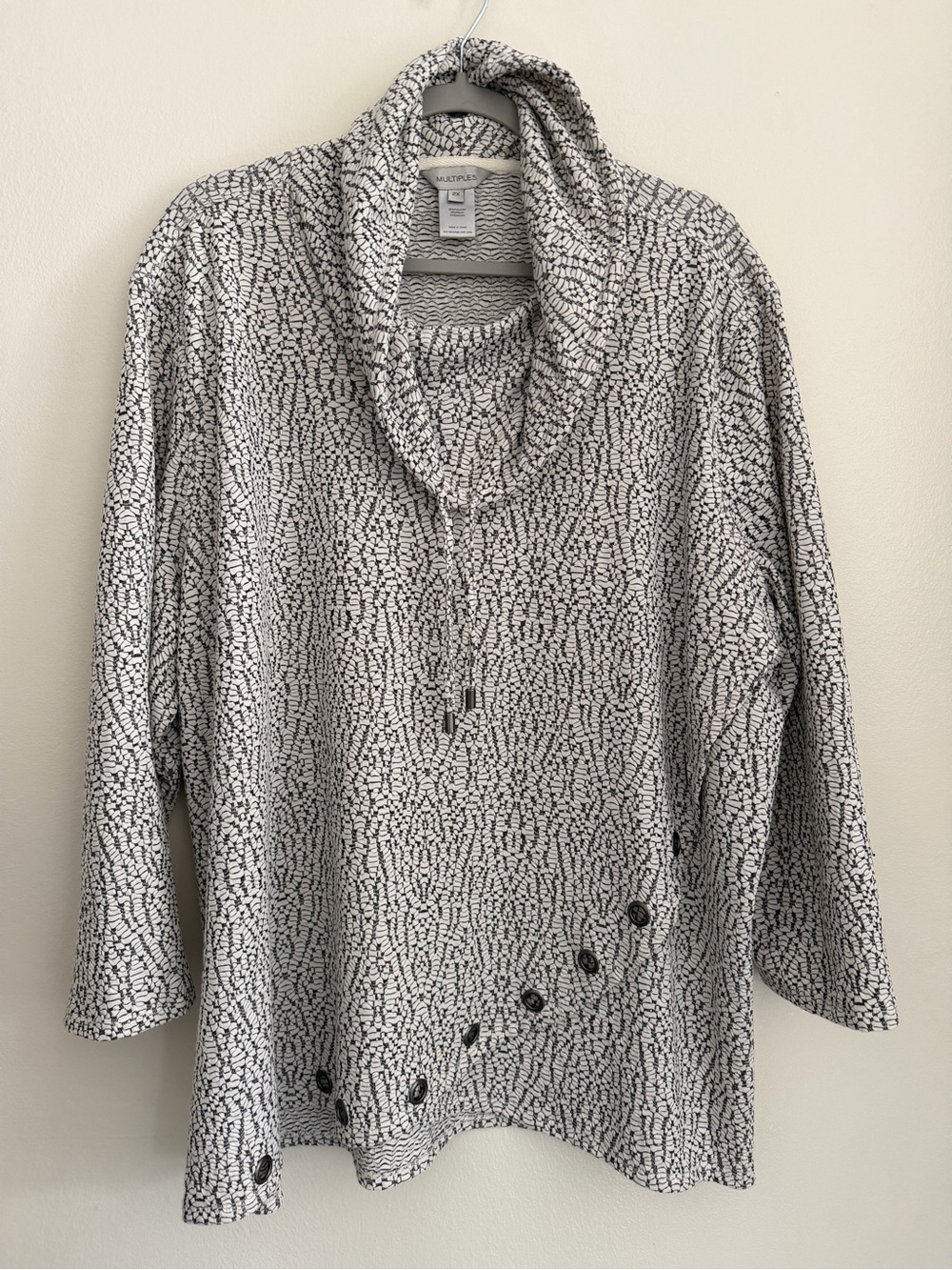 MULTIPLES Asymmetrical Cowl Neck Grommet Shirt - Women's Size 2X Black/White
